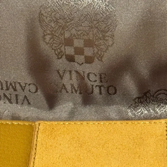 Vince Camuto Hannah Messenger Yellow Shoulder Bag - Picture 4 of 13